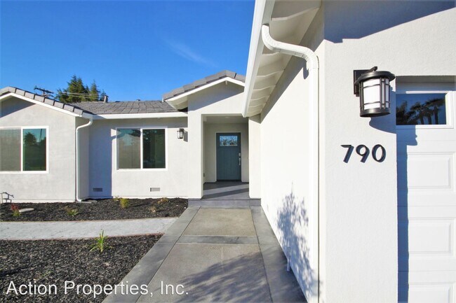 Building Photo - 3 br, 3.5 bath House - 790 San Pablo Drive