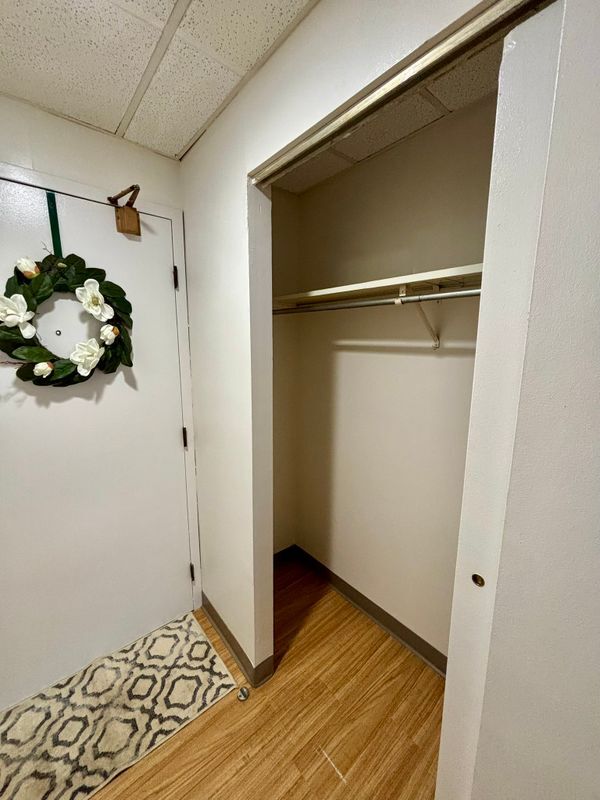 Foto del edificio - 2668 Elmwood Ave