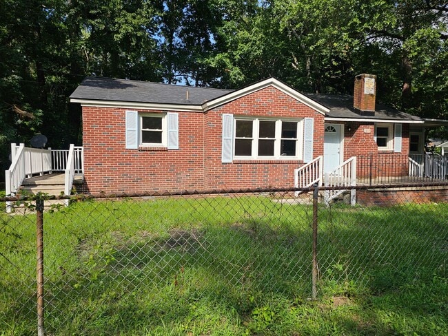 Building Photo - Move-In Ready 4BR Home in Rapidly Growing ...