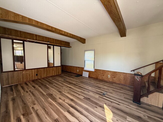 Foto del edificio - 2 Bedroom 1 Bath Mobile Home in Greenevill...