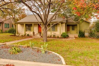 Building Photo - 1300 Crestwood Rd