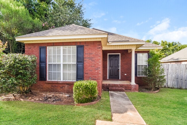 Building Photo - 231 Thornfield Dr