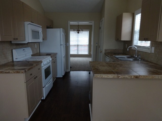 Foto del edificio - 5859 Sycamore Ridge Drive