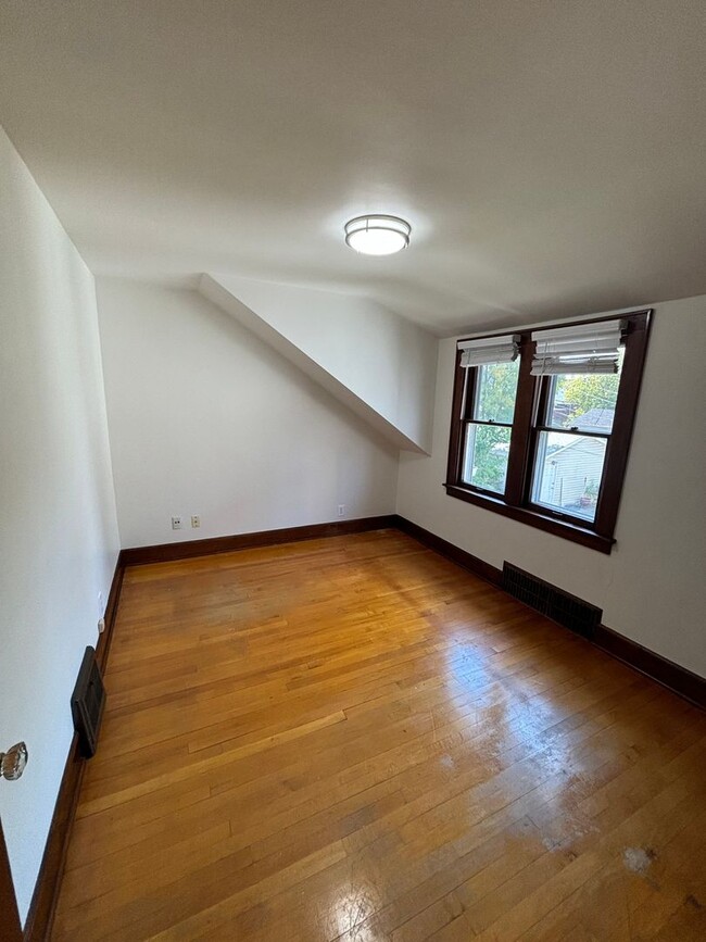 Foto del edificio - 3211 W Fairmount Ave