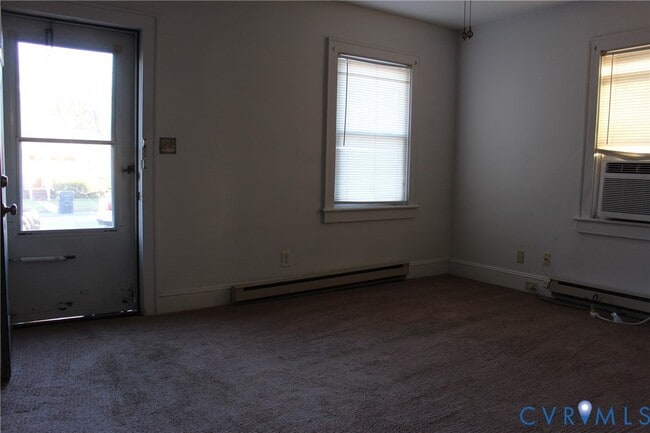 Building Photo - 706 Floral Ave