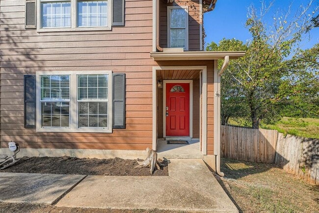 Building Photo - 1515 Curameng Cove