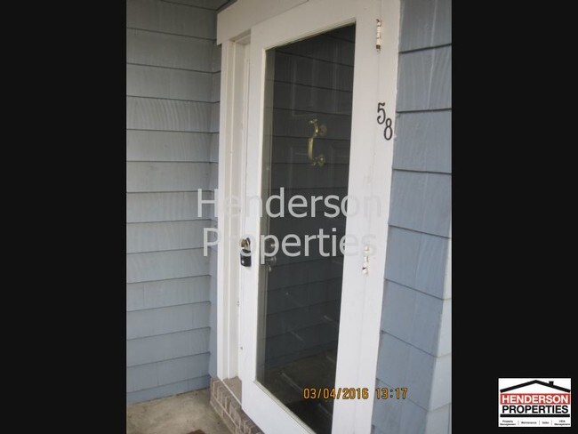 Foto del edificio - 419 E 8th St