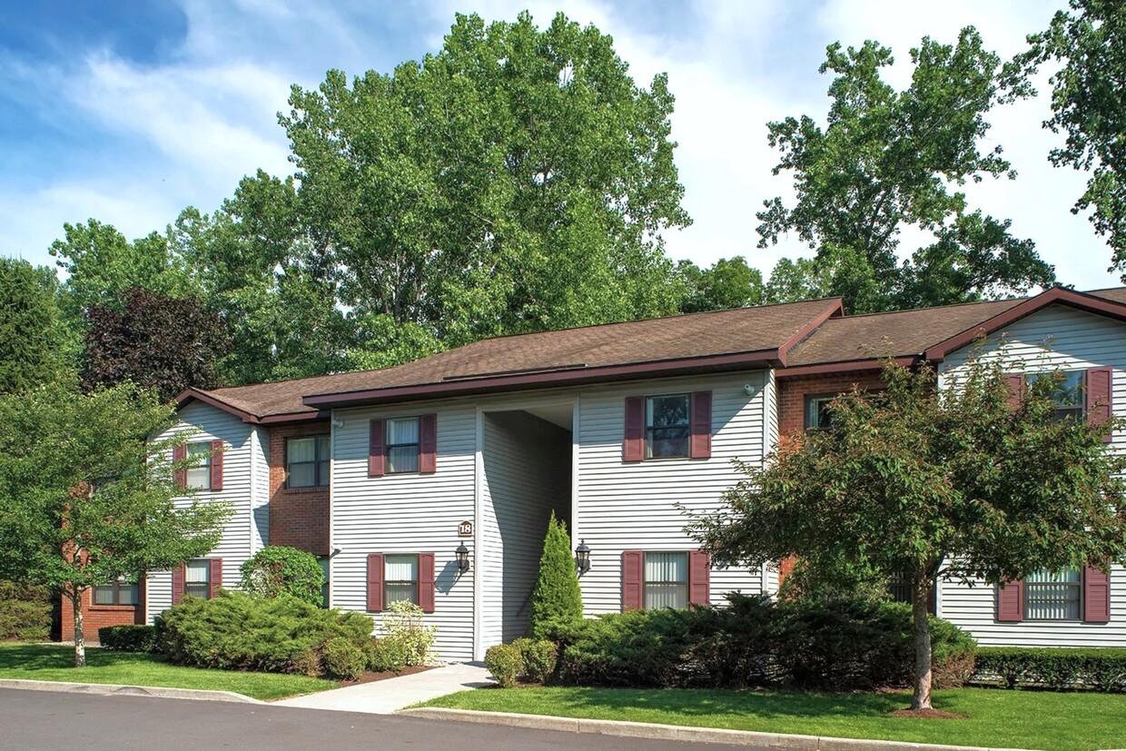 Apartment Complex Guilderland Ny