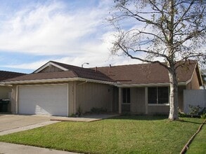Building Photo - 14611 Highcrest Cir