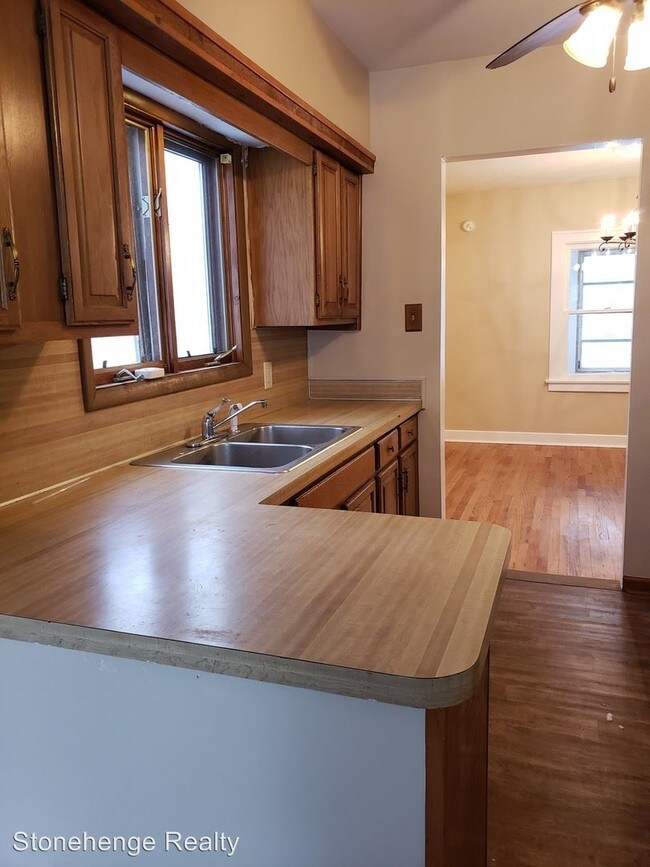 Building Photo - 3 br, 1 bath House - 1568 Hagley