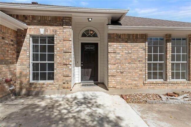 Foto del edificio - 2906 Greenlawn St