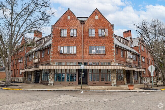 Fotografía del edificio - Mariemont Square