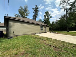 Building Photo - 15063 Arrowhead Loop E