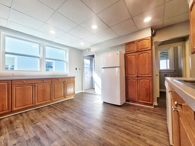 Kitchen - 1412 N 17th St