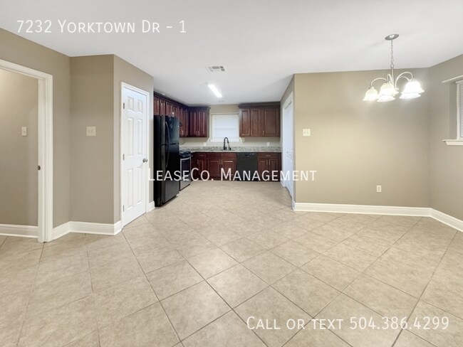Foto del edificio - 7232 Yorktown Dr