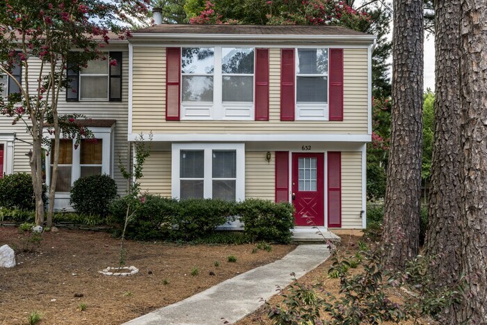 Primary Photo - Cary Townhome!