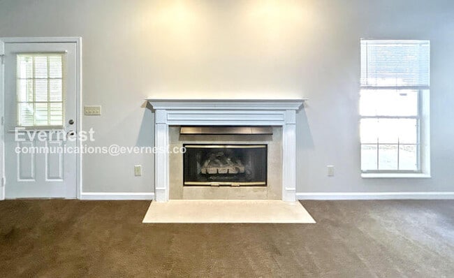 Foto del edificio - 1532 Lake Park Dr