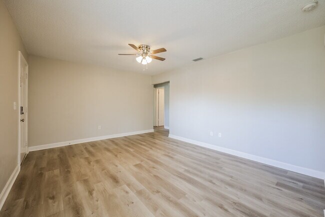 Foto del edificio - 1778 Settler Dr