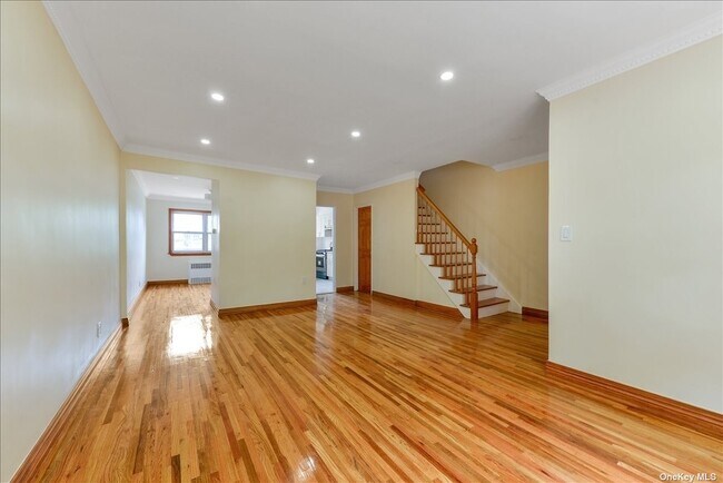 Building Photo - 147-43-147-78 78th Ave