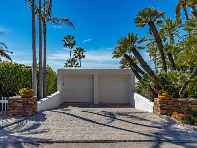 Building Photo - 426 W Ocean View Ave