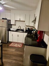 Building Photo - 15 Walbridge St