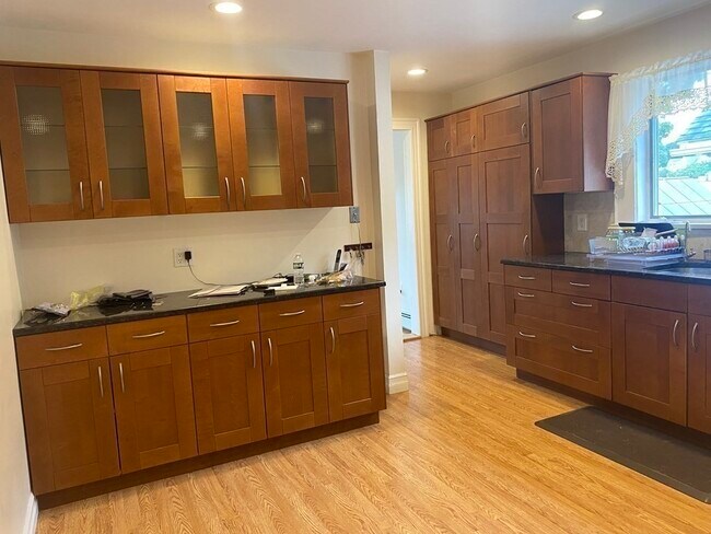 Foto del edificio - 31 Bancroft St