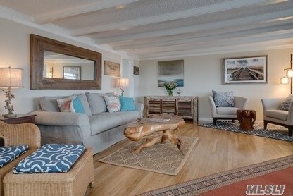 Foto del edificio - 681 Old Montauk Hwy