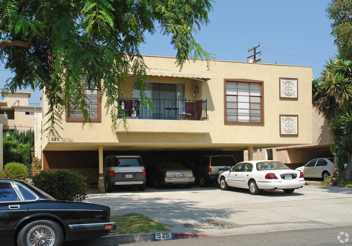 Primary Photo - 525 N Flores St