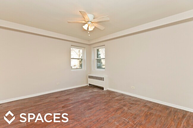Foto del edificio - 7539 N Bell Ave