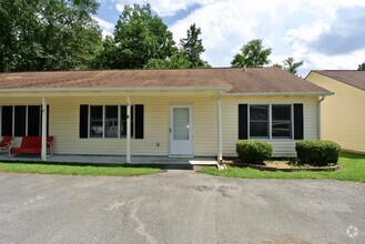Building Photo - 1212 Highland Ave