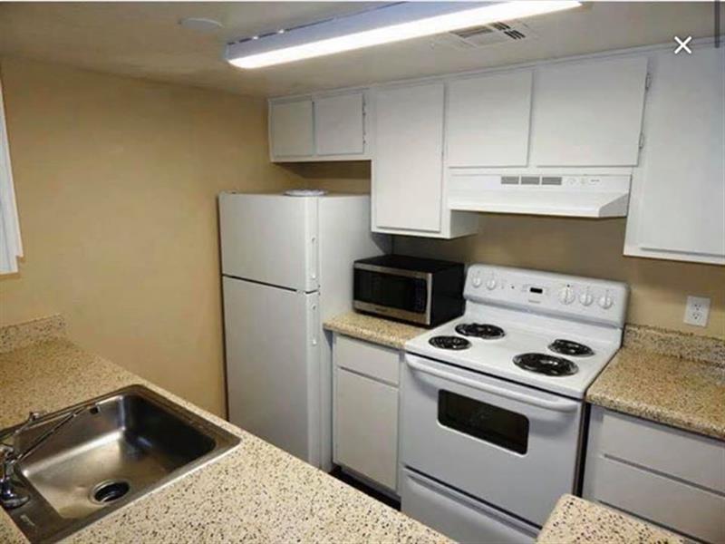 Foto principal - $250 first month move in special (oac)