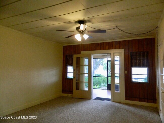 Building Photo - 803 Rockledge Dr