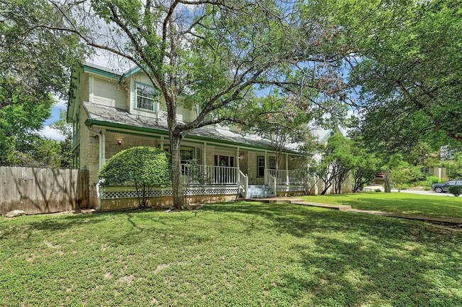 Foto del edificio - 3605 Silver Hill Cir