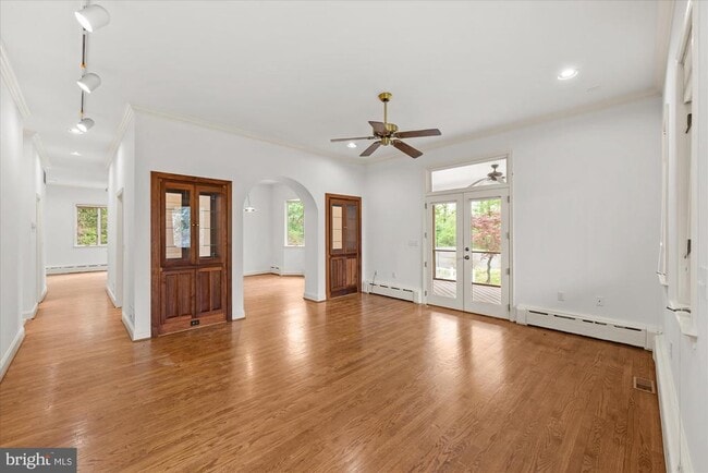 Foto del edificio - 6013 Selvyn Rd