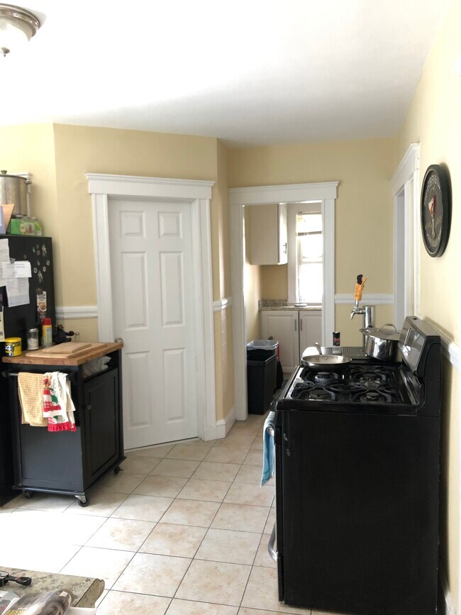 Foto del edificio - 120 Holton St