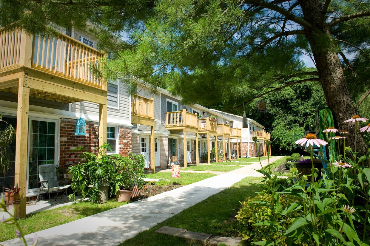 Foto principal - Woodcrest Apartments