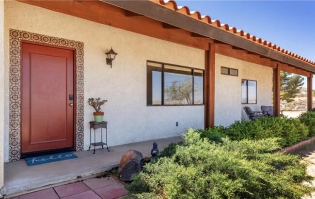 Building Photo - 7662 Quail Springs Rd
