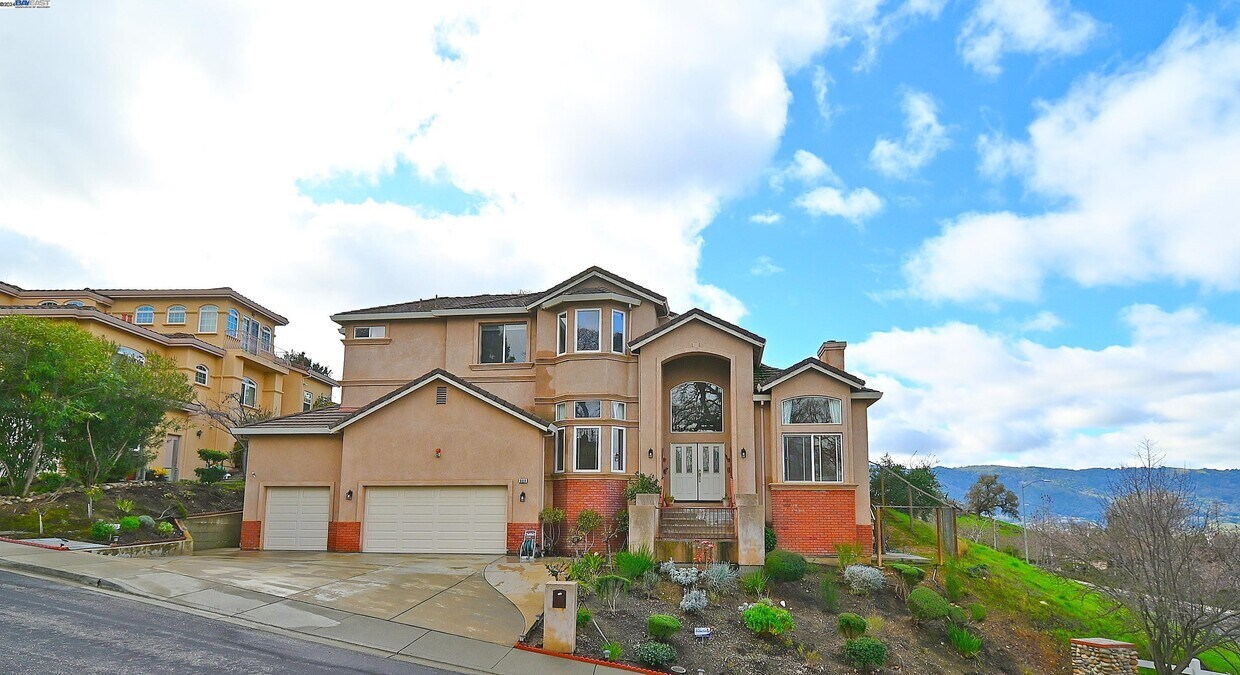 Primary Photo - 909 Roselma Pl