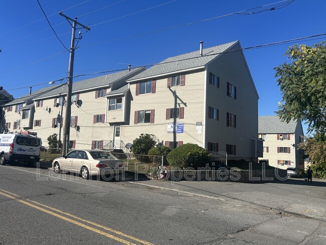 Foto del edificio - 871-871 Middlesex St