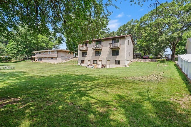 Foto del edificio - 136 Scotts Dr