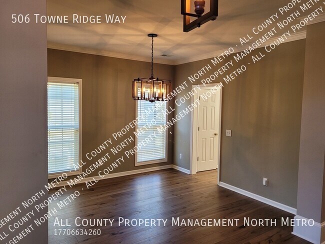 Building Photo - 506 Towne Ridge Way