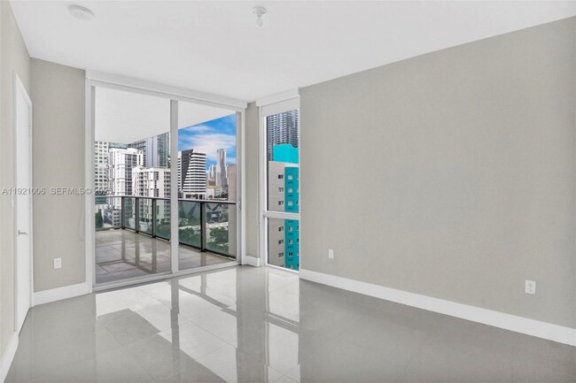 Foto del edificio - 1010 SW 2nd Ave