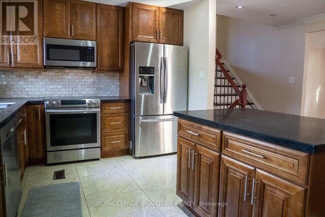 Building Photo - 1885 Rosefield Rd