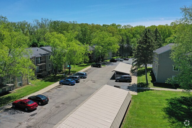 Foto del edificio - Autumn Woods