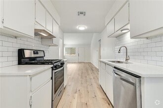 Building Photo - 1602 W Braker Ln