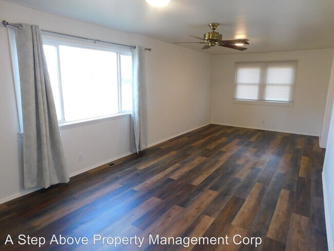 Building Photo - 3 br, 1 bath House - 177 North Apple Street