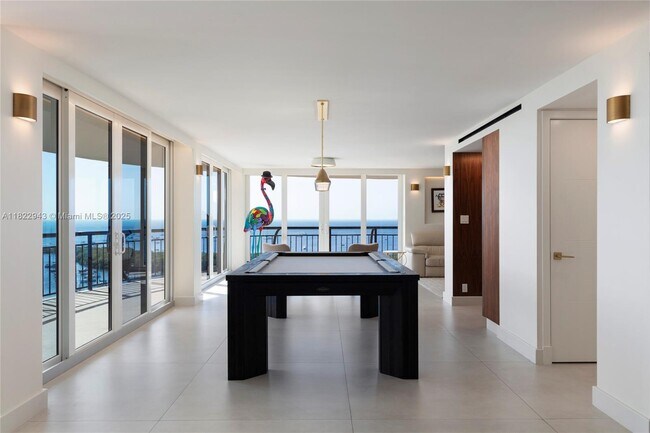 Foto del edificio - 2843 S Bayshore Dr