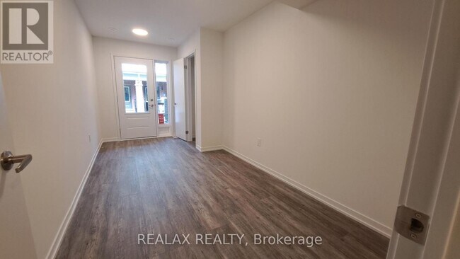 Building Photo - 178 Matawin Ln
