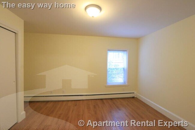 Foto del edificio - 304 Highland Ave