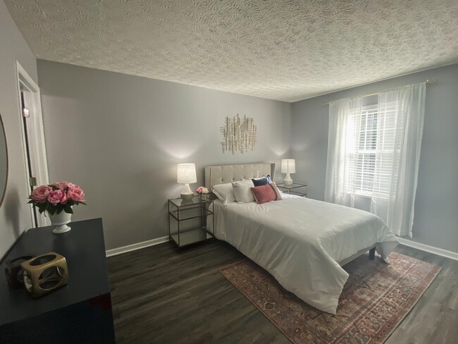Foto del edificio - 225 Knollridge Ct